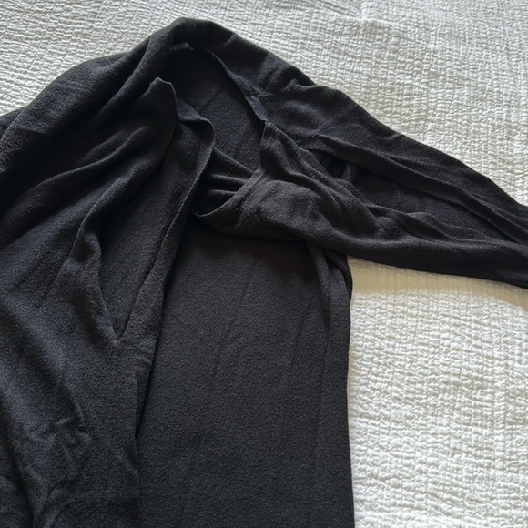 Express Black Fitted Sweater with Cold Shoulder Half Sleeves - Picture 9 of 11